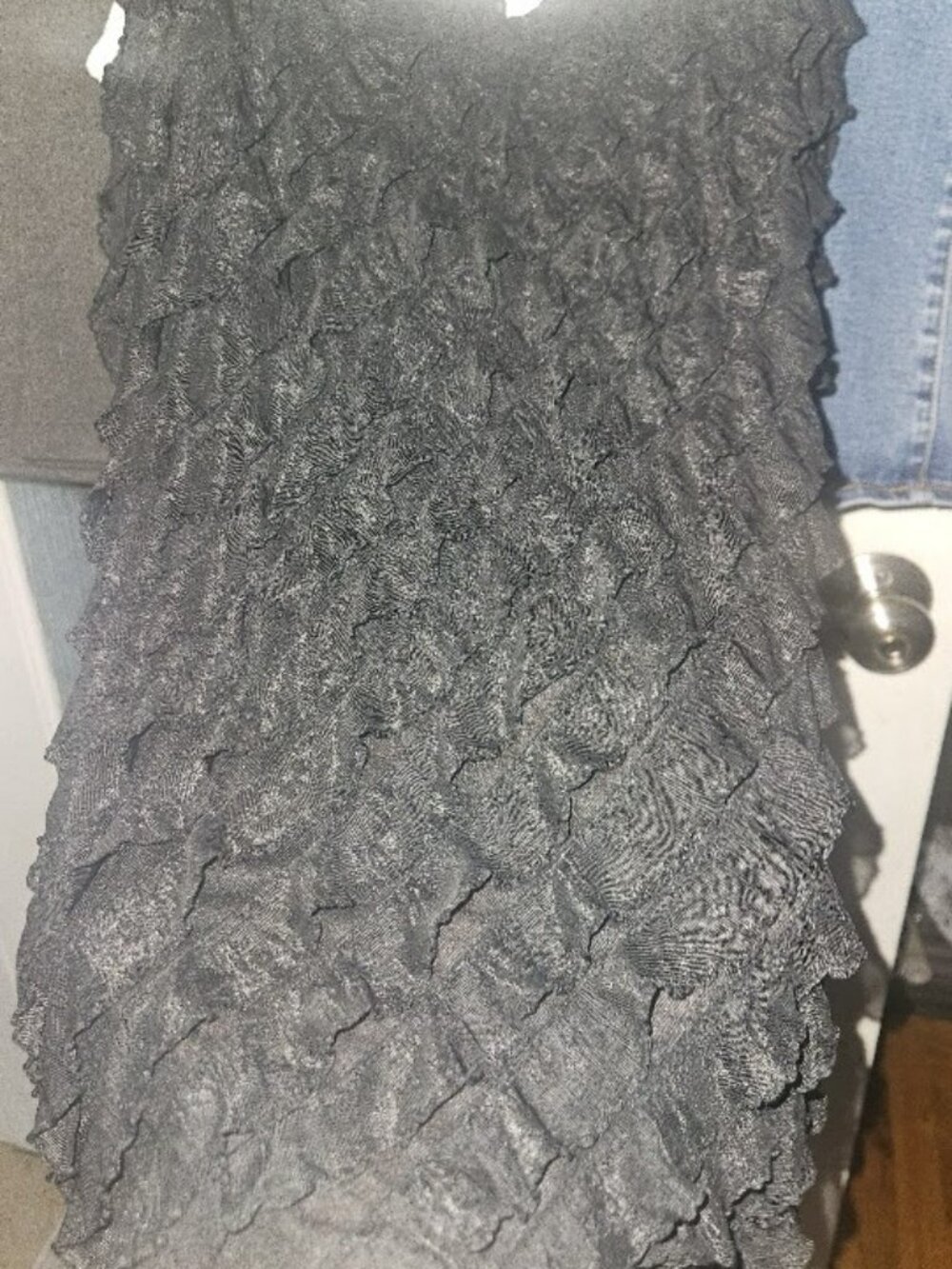 Sleeveless black & white blouse ruffle stretch XL